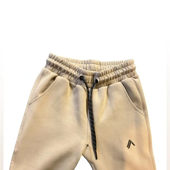ALPHALETE WOMEN'S ELMTS ZIP JOGGER -TAN , Size X-Small Like New - Picture 3 of 5